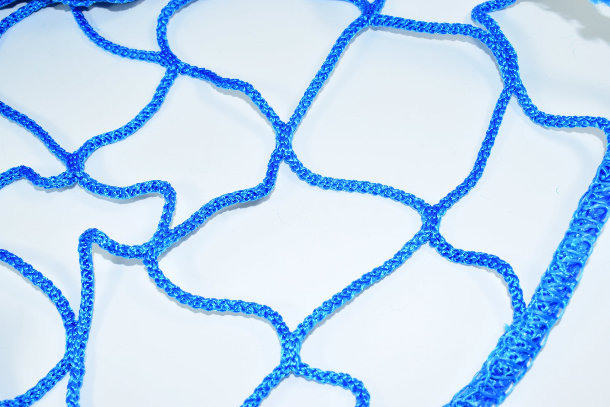 Scaffolding fall protection netting